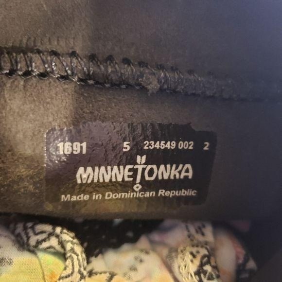 Minnitonka NWT over the knee fringe leather boots charcoal gray sz 5 small feet - Picture 10 of 13